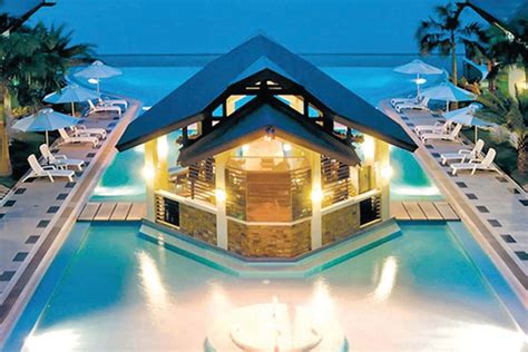 ACUATICO BEACH RESORT .